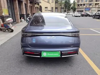 BYD 07 DM-i 2025 купить из Китая, цена 2 989 000 ₽ — Suifenhe Auto