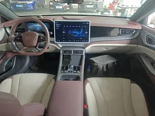 BYD 07 DM-i 2024 купить из Китая, цена 3 289 000 ₽ — Suifenhe Auto