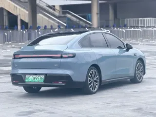 Leapmotor B01 2025 купить из Китая, цена 2 736 000 ₽ — Suifenhe Auto