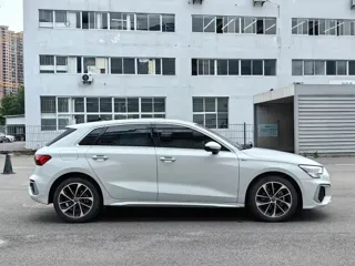 Audi A3 2022 купить из Китая, цена 1 446 000 ₽ — Suifenhe Auto