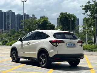 Honda Vezel 2021 купить из Китая, цена 1 565 000 ₽ — Suifenhe Auto