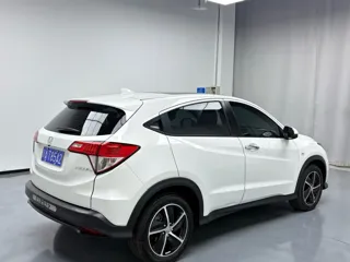 Honda Vezel 2022 купить из Китая, цена 1 397 000 ₽ — Suifenhe Auto