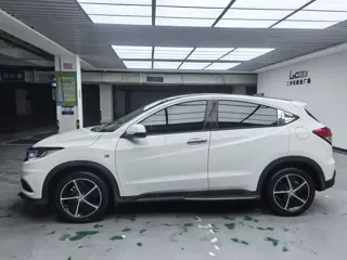 Honda Vezel 2021 купить из Китая, цена 1 656 000 ₽ — Suifenhe Auto