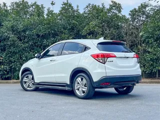 Honda Vezel 2020 купить из Китая, цена 1 529 000 ₽ — Suifenhe Auto
