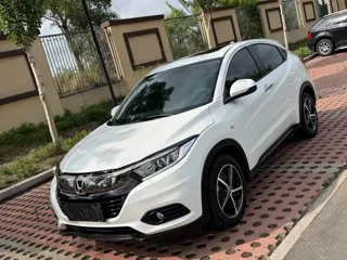Honda Vezel 2022 купить из Китая, цена 1 744 000 ₽ — Suifenhe Auto