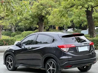 Honda Vezel 2020 купить из Китая, цена 1 487 000 ₽ — Suifenhe Auto