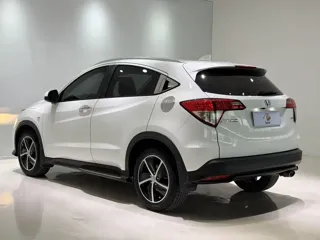 Honda Vezel 2022 купить из Китая, цена 1 836 000 ₽ — Suifenhe Auto