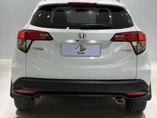 Honda Vezel 2022 купить из Китая, цена 1 836 000 ₽ — Suifenhe Auto