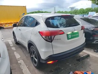 Honda Vezel 2022 купить из Китая, цена 1 635 000 ₽ — Suifenhe Auto