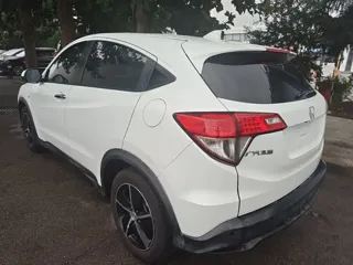 Honda Vezel 2020 купить из Китая, цена 1 537 000 ₽ — Suifenhe Auto