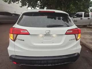 Honda Vezel 2020 купить из Китая, цена 1 537 000 ₽ — Suifenhe Auto