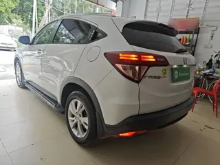 Honda Vezel 2019 купить из Китая, цена 1 409 000 ₽ — Suifenhe Auto