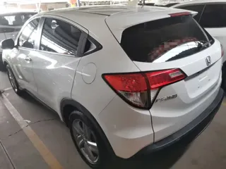 Honda Vezel 2021 купить из Китая, цена 1 669 000 ₽ — Suifenhe Auto