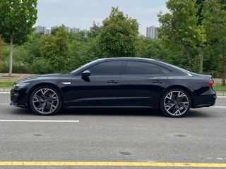 Audi A7L 2024 купить из Китая, цена 9 667 000 ₽ — Suifenhe Auto