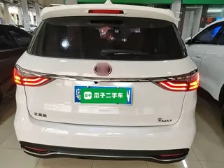 BYD Song 2018 купить из Китая, цена 1 165 000 ₽ — Suifenhe Auto