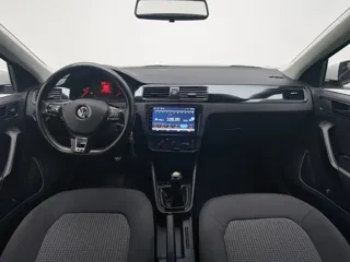 Volkswagen Santana 2022 купить из Китая, цена 1 046 000 ₽ — Suifenhe Auto