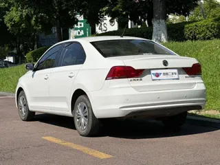 Volkswagen Santana 2021 купить из Китая, цена 1 020 000 ₽ — Suifenhe Auto
