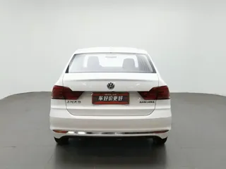 Volkswagen Santana 2018 купить из Китая, цена 1 096 000 ₽ — Suifenhe Auto