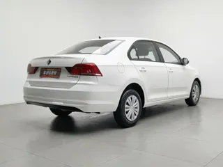 Volkswagen Santana 2023 купить из Китая, цена 1 111 000 ₽ — Suifenhe Auto