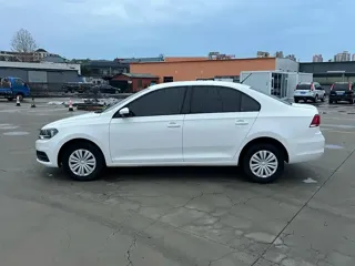 Volkswagen Santana 2021 купить из Китая, цена 1 253 000 ₽ — Suifenhe Auto