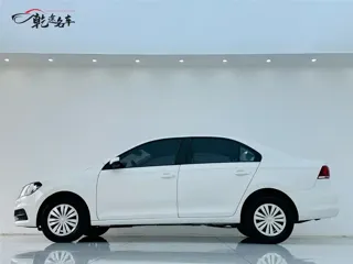 Volkswagen Santana 2022 купить из Китая, цена 1 202 000 ₽ — Suifenhe Auto