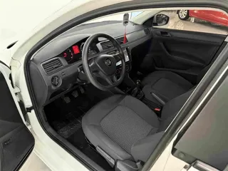 Volkswagen Santana 2022 купить из Китая, цена 1 033 000 ₽ — Suifenhe Auto