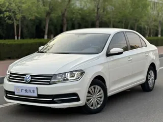 Volkswagen Santana 2022 купить из Китая, цена 1 085 000 ₽ — Suifenhe Auto