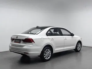 Volkswagen Santana 2024 купить из Китая, цена 1 266 000 ₽ — Suifenhe Auto