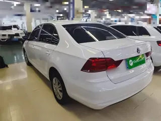 Volkswagen Santana 2023 купить из Китая, цена 1 087 000 ₽ — Suifenhe Auto