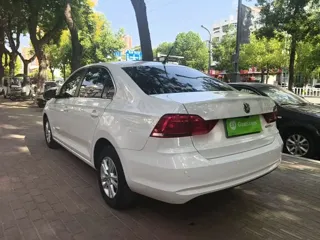 Volkswagen Santana 2021 купить из Китая, цена 1 323 000 ₽ — Suifenhe Auto