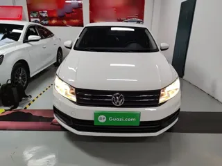 Volkswagen Santana 2022 купить из Китая, цена 1 177 000 ₽ — Suifenhe Auto