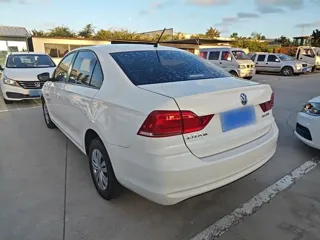 Volkswagen Santana 2022 купить из Китая, цена 1 120 000 ₽ — Suifenhe Auto