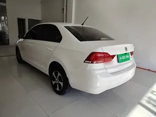 Volkswagen Santana 2020 купить из Китая, цена 1 225 000 ₽ — Suifenhe Auto