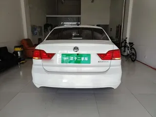 Volkswagen Santana 2020 купить из Китая, цена 1 225 000 ₽ — Suifenhe Auto