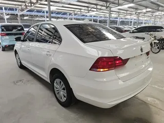 Volkswagen Santana 2019 купить из Китая, цена 1 192 000 ₽ — Suifenhe Auto