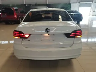 Volkswagen Santana 2019 купить из Китая, цена 1 219 000 ₽ — Suifenhe Auto