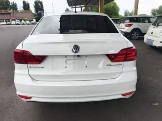 Volkswagen Santana 2021 купить из Китая, цена 1 274 000 ₽ — Suifenhe Auto