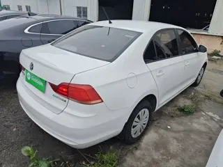 Volkswagen Santana 2021 купить из Китая, цена 1 300 000 ₽ — Suifenhe Auto