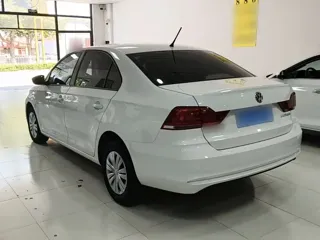 Volkswagen Santana 2019 купить из Китая, цена 1 311 000 ₽ — Suifenhe Auto