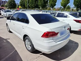 Volkswagen Santana 2022 купить из Китая, цена 1 038 000 ₽ — Suifenhe Auto