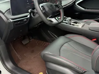 MG MG7 2025 купить из Китая, цена 2 892 000 ₽ — Suifenhe Auto