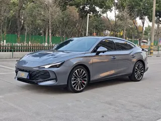 MG MG7 2025 купить из Китая, цена 2 740 000 ₽ — Suifenhe Auto