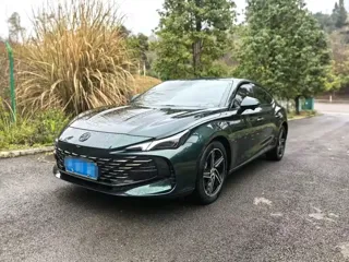 MG MG7 2024 купить из Китая, цена 2 451 000 ₽ — Suifenhe Auto