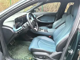 MG MG7 2024 купить из Китая, цена 2 451 000 ₽ — Suifenhe Auto