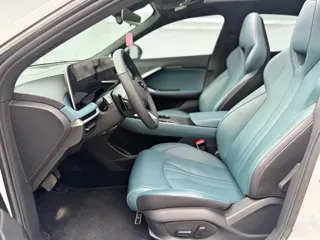 MG MG7 2025 купить из Китая, цена 2 514 000 ₽ — Suifenhe Auto