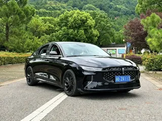 Lincoln Z 2024 купить из Китая, цена 4 981 000 ₽ — Suifenhe Auto