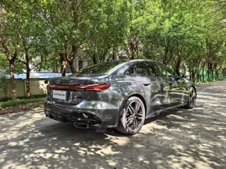 Audi A5L 2025 купить из Китая, цена 5 956 000 ₽ — Suifenhe Auto