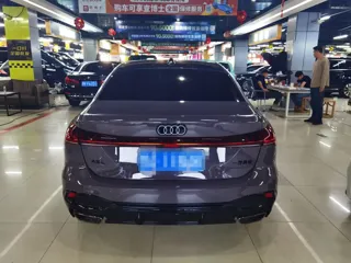 Audi A5L 2026 купить из Китая, цена 5 331 000 ₽ — Suifenhe Auto