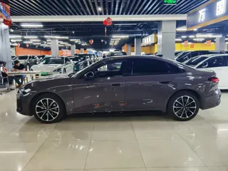 Audi A5L 2026 купить из Китая, цена 5 331 000 ₽ — Suifenhe Auto