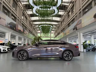 Audi A5L 2025 купить из Китая, цена 5 381 000 ₽ — Suifenhe Auto